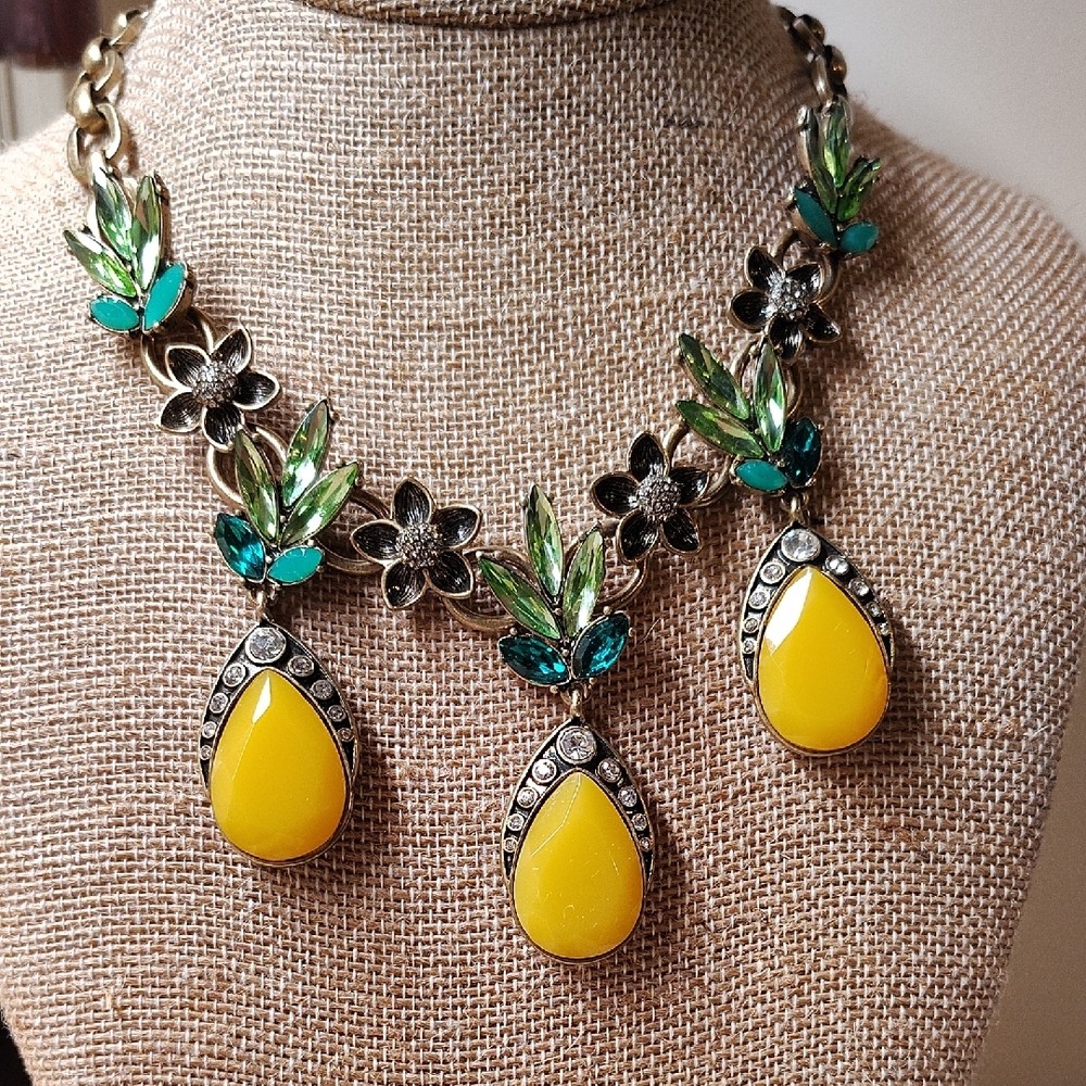 Chloe + Isabel Copacabana Pineapple Statement  Necklace